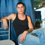 Nacido en Bogotá, Colombia, Camilo Figueroa  es un joven que pertenece a una generación que no pidió permiso para crear.  
Desde sus inicios, su sensibilidad estuvo marcada por el arte multimedia y una atracción inevitable hacia el cine y los lenguajes audiovisuales. Consolidando su universo creativo, entendió algo clave: el arte también se construye en el mundo real. Así, entre emprendimientos locales y pequeñas empresas, comenzó a moldear una visión que pronto rompería los límites de lo convencional.

Su primer gran movimiento llegó junto a la empresa de vehículos Francesa Renault, en una era donde las redes sociales apenas despertaban.   Mientras el mundo aprendía a usarlas, Camilo ya las reinterpretaba. No creaba contenido: creaba identidad. 
Ese impulso lo llevó a colaborar con marcas como Bavaria, Pernod Ricard, Postobon, Corona, y a trabajar con medios internacionales como VICE, EXCLAMA y The Hollywood Reporter, donde su mirada comenzó a posicionarse como una firma visual reconocible: impactante, moderna y deliberadamente atrevida. 
Su lente ha cruzado fronteras capturando modelos internacionales, ferias de moda como Bogotá Fashion Week y Colombiamoda, y producciones en escenarios como Italia y México, donde consolidó una estética que dialoga entre el lujo contemporáneo y la narrativa visual artistica.  
Fotografo del DJ internacional Claptone, del sello Defected Records, acompañándolo en presentaciones en Colombia, México y escenarios globales como Zamna en Tulum. De ese encuentro surgió también una portada para el Ibiza Radio Show, una emisora emblemática de la isla Española marcando un hito en su proyección internacional. 
Cada imagen de Camilo desafía lo esperado. Hay una intención estética clara: romper el esquema tradicional e introducir una chispa de lujo que transforma cada fotografía en una pieza digna de exhibición.
Sus obras no se consumen. Se coleccionan. 
Tras un viaje decisivo a Italia, comprendió el valor del papel en una era dominada por lo digital. Fue entonces cuando fundó 24PRINTS, un proyecto enfocado en la materialización del arte fotográfico: libros, cuadros y piezas impresas que elevan la imagen a objeto tangible. Su trabajo ha sido llevado a modelos, agencias, deportistas incluyendo el polo, marcas, empresas y figuras públicas, construyendo colecciones valoradas en millones de pesos.
Más que clientes, construye una comunidad.  Sus clientes entienden el peso, la permanencia y el prestigio de poseer una obra suya.
Hoy, como estudiante de cine y televisión, Camilo expande su lenguaje hacia nuevas dimensiones, explorando el audiovisual y la inteligencia artificial como herramientas para redefinir la creación contemporánea.